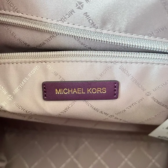 🌼Michael Kors Set - Picture 10 of 16